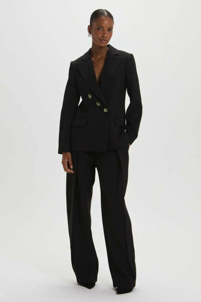 Imagem de Blazer Ursula Preto Le Blog