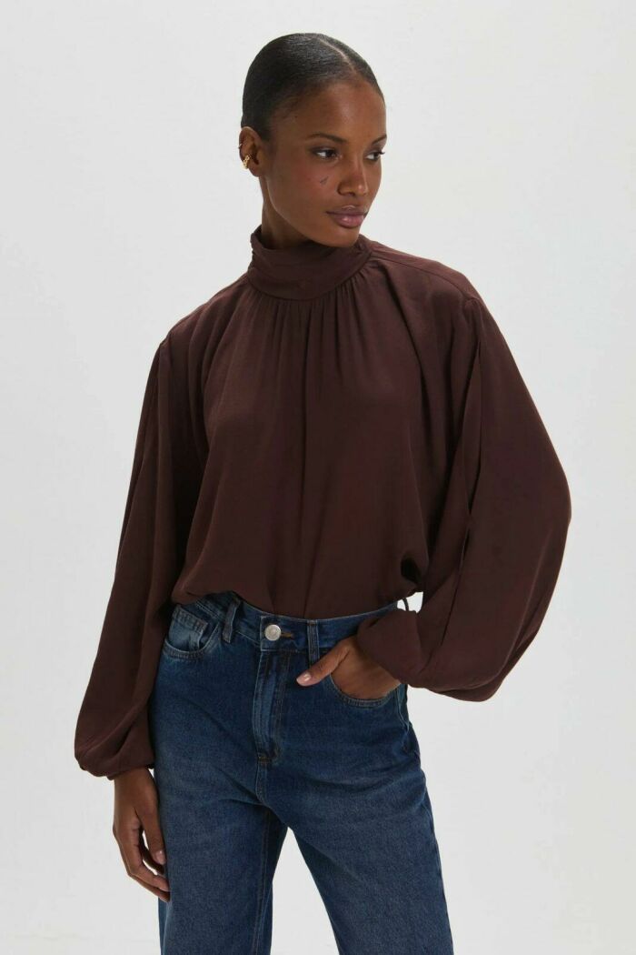 Imagem de Blusa Andy Marrom Ganache Le Blog