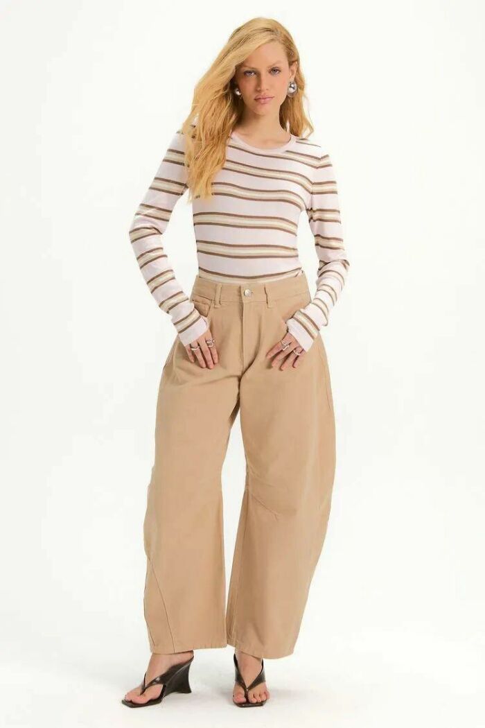 Imagem de Blusa Debbie Listrada Le Blog