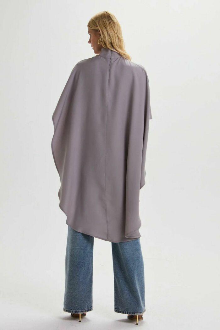 Imagem de Blusa Jade Cinza Steel Le Blog