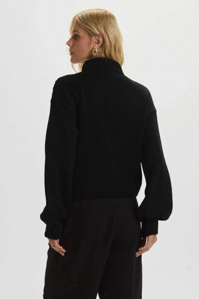 Imagem de Blusa Jana Preta Le Blog