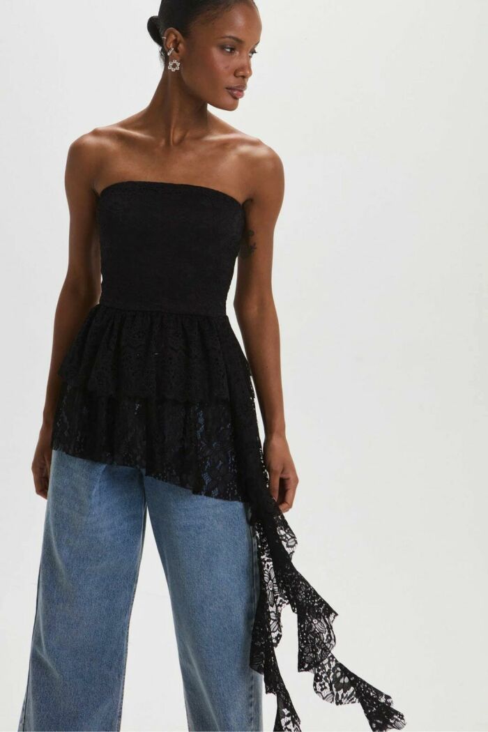 Imagem de Blusa Laila Preta Le Blog