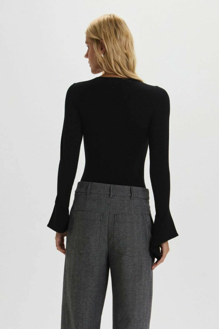 Imagem de Blusa Liah Preta Le Blog