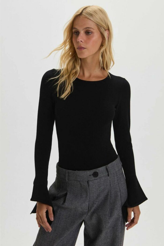 Imagem de Blusa Liah Preta Le Blog