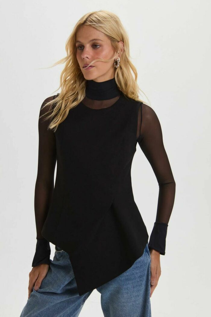Imagem de Blusa Thalia Preta Le Blog