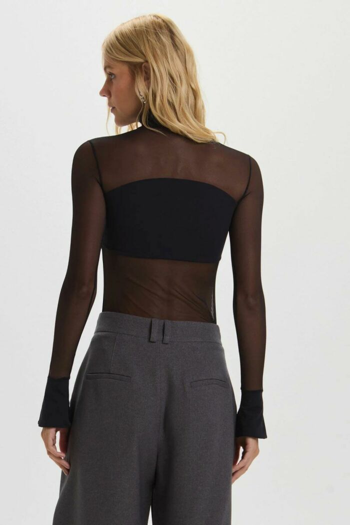 Imagem de Blusa Thalia Preta Le Blog