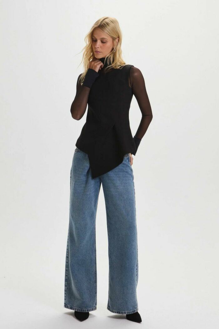 Imagem de Blusa Ursula Preta Le Blog