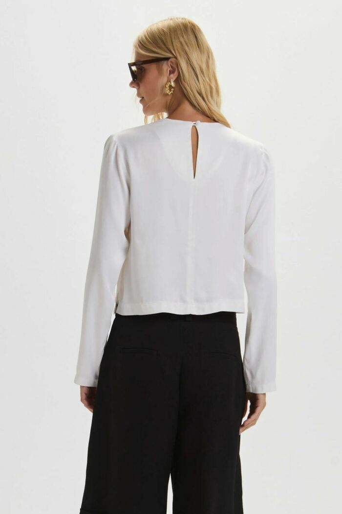 Imagem de Blusa Viviane Off White Le Blog