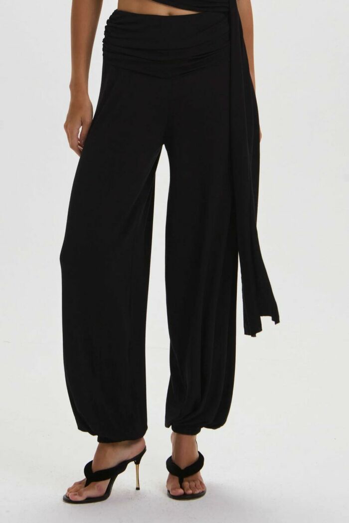 Imagem de Calça Manuela Preta Le Blog