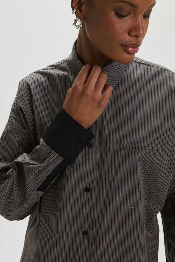 Imagem de Camisa Lorena Greige Striped Le Blog