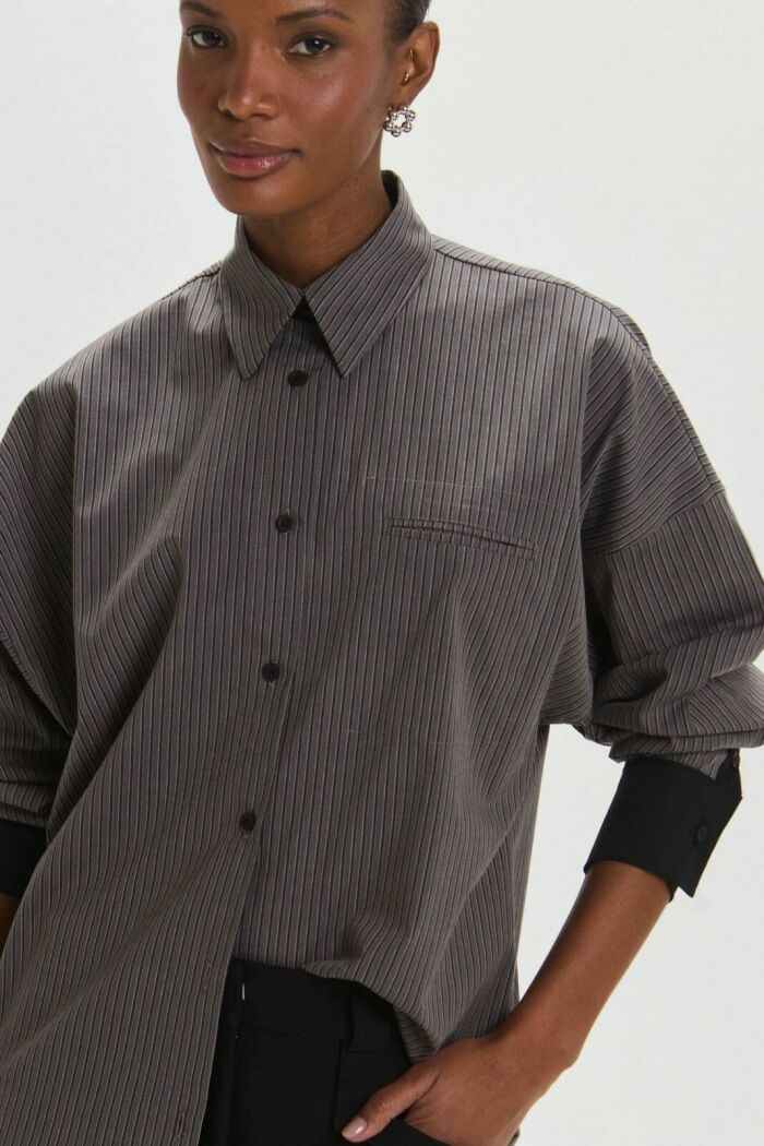 Imagem de Camisa Lorena Greige Striped Le Blog