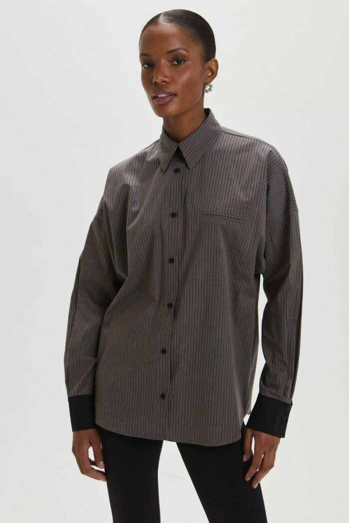 Imagem de Camisa Lorena Greige Striped Le Blog
