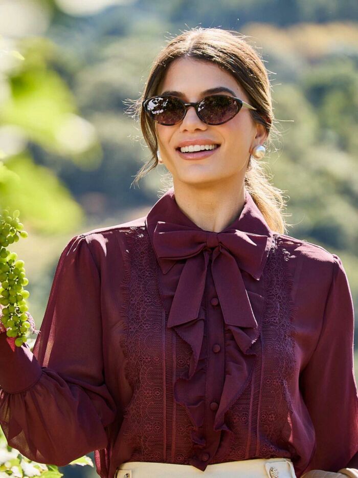 Imagem de Camisa de Chiffon Com Renda Chantilly Vinho Luzia Fazzolli