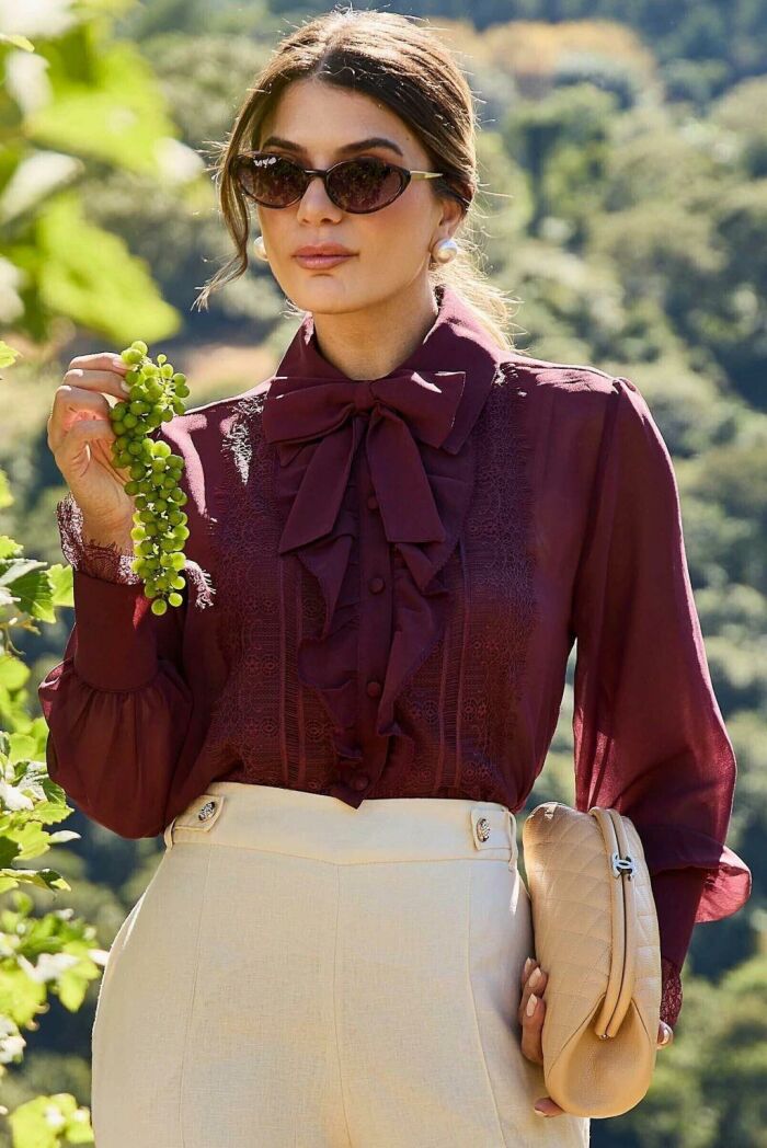 Imagem de Camisa de Chiffon Com Renda Chantilly Vinho Luzia Fazzolli