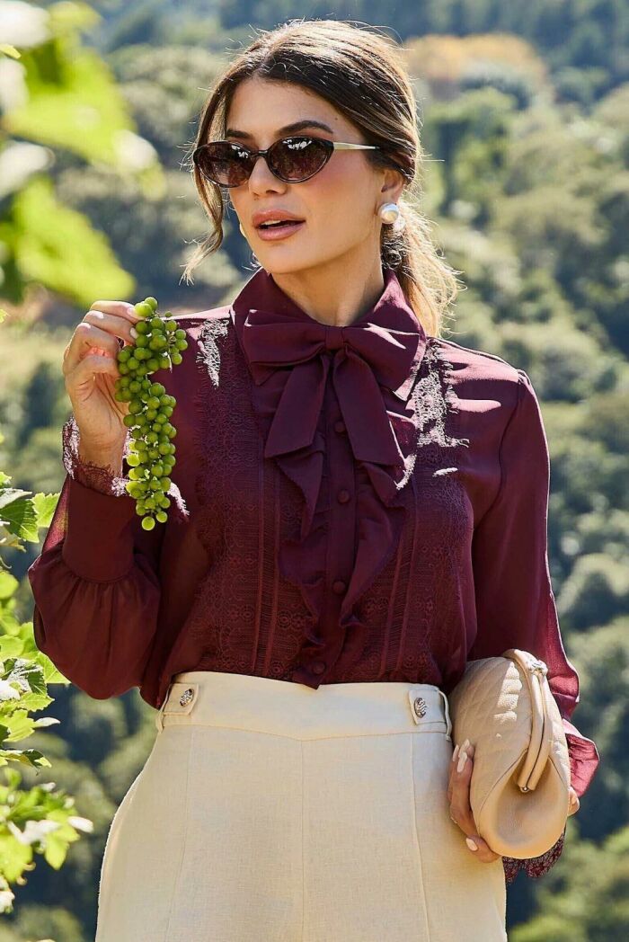 Imagem de Camisa de Chiffon Com Renda Chantilly Vinho Luzia Fazzolli