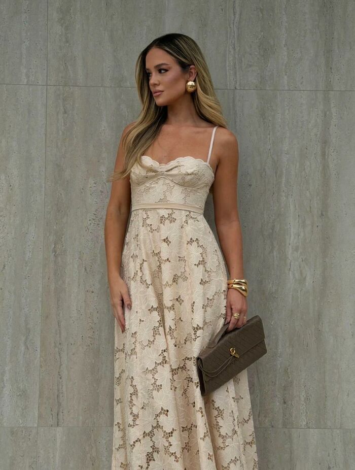 Imagem de Vestido Ariela Areia Cloude