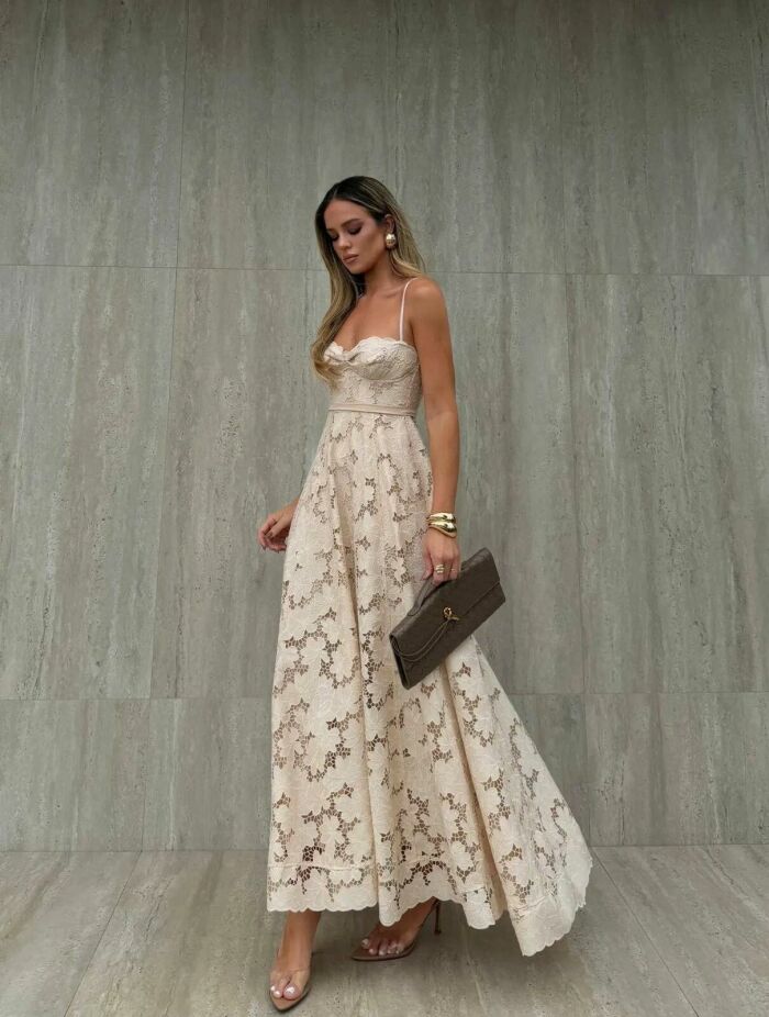 Imagem de Vestido Ariela Areia Cloude