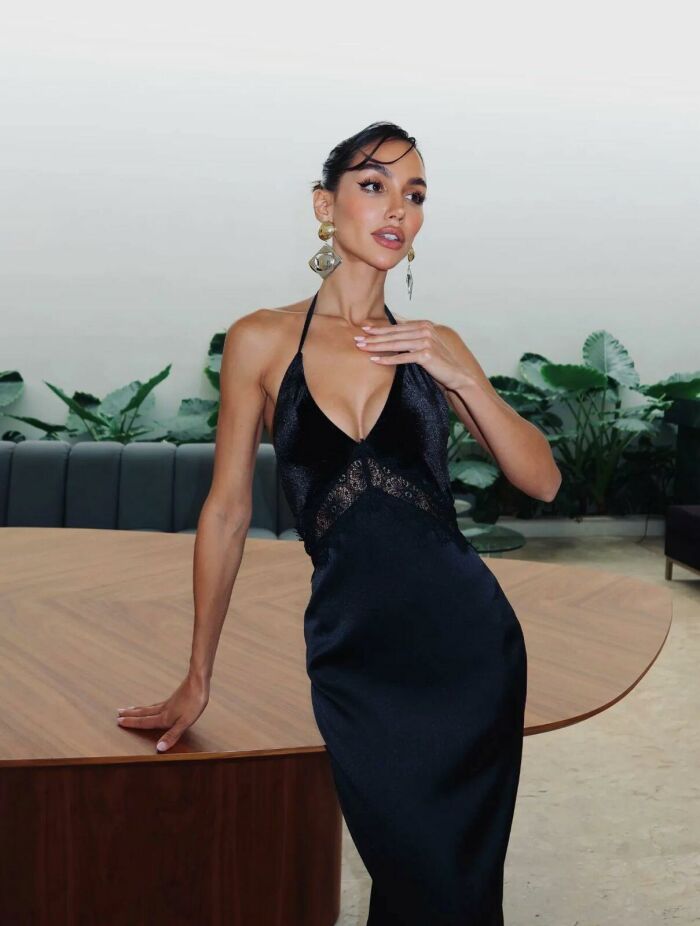 Imagem de Vestido Katarina Preto Cloude