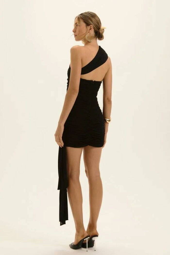 Imagem de Vestido Curto Rebeca Preto Le Blog