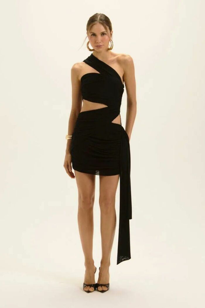 Imagem de Vestido Curto Rebeca Preto Le Blog