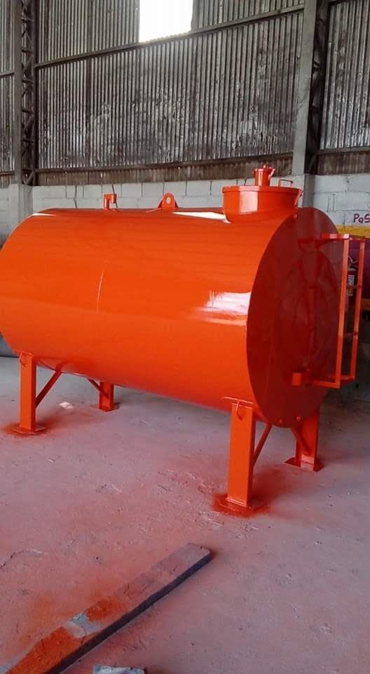 Acessar imagem galeria produto Garra Metal Reservatórios