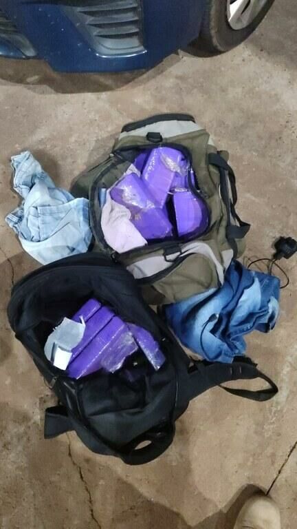 Imagem de compartilhamento para o artigo PRF apreende drogas em Água Clara com menor envolvido em tráfico para Paranaíba da MS Todo dia