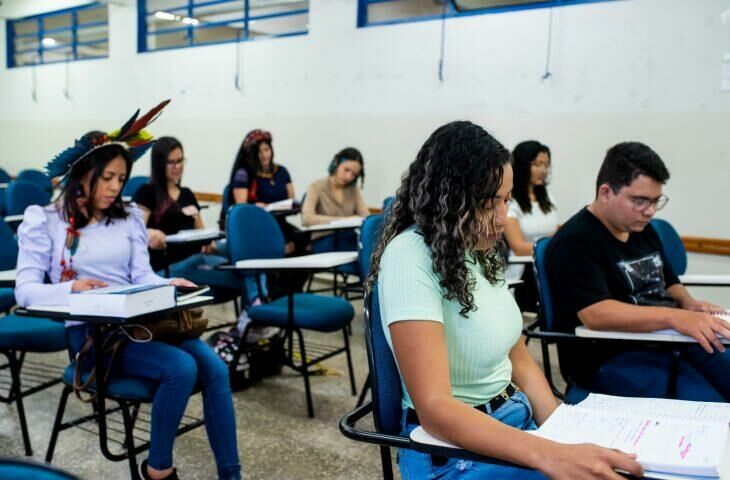 Imagem de compartilhamento para o artigo Inscrições para programa que paga salário mínimo para estudantes começam hoje da MS Todo dia