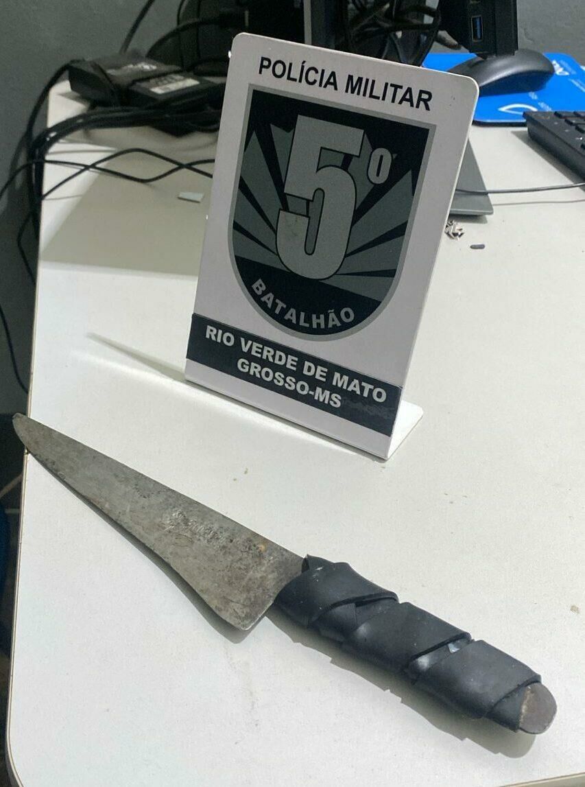Imagem de compartilhamento para o artigo Homem é preso após ameaçar irmã com faca em Rio Verde da MS Todo dia