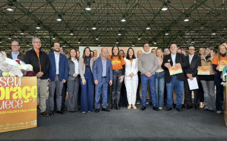 Imagem de compartilhamento para o artigo Seu Abraço Aquece arrecada mais de 192 mil peças para 586 instituições de todos os municípios de MS da MS Todo dia