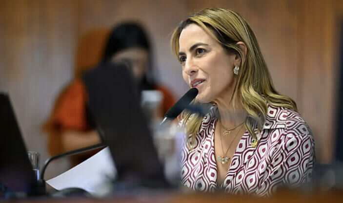 Imagem de compartilhamento para o artigo No Dia de Combate ao Feminicídio, Soraya Thronicke reafirma atuação em defesa das mulheres e combate à violência da MS Todo dia