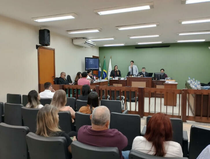 Imagem de compartilhamento para o artigo Júri condena mulher que matou “Léo da Lojinha” a 19 anos em Chapadão do Sul da MS Todo dia