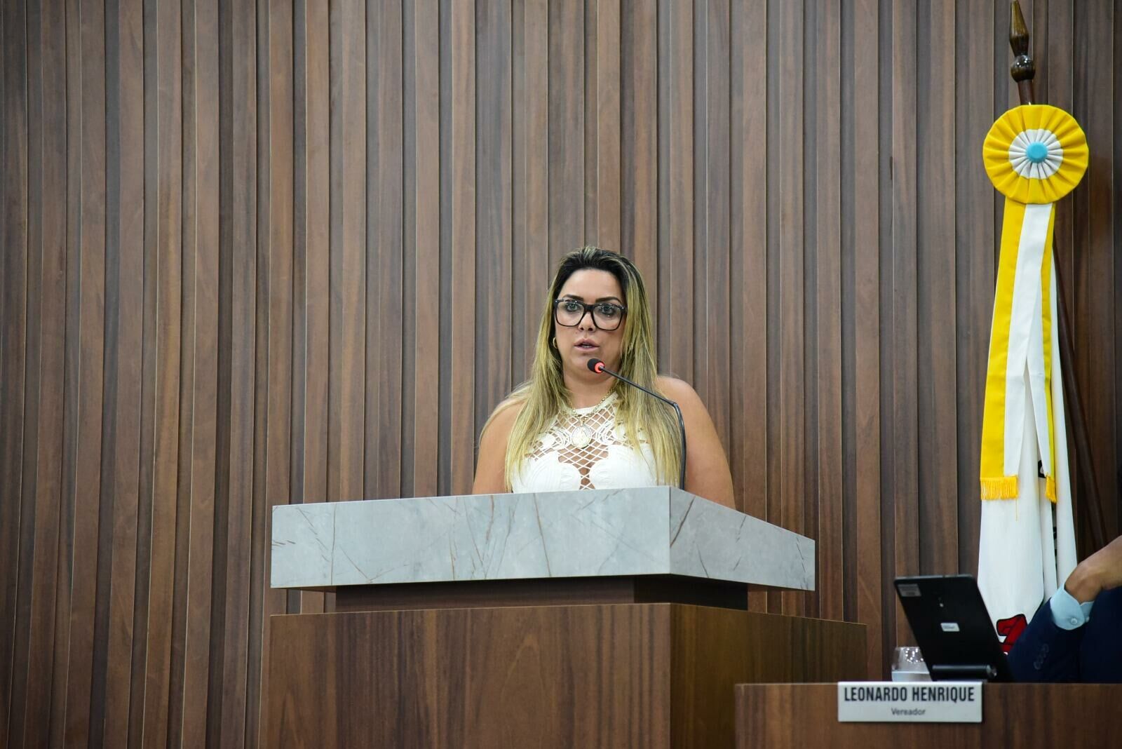 Imagem de compartilhamento para o artigo Alline Tontini amplia debate sobre cirurgia bariátrica e moradia e cobra providências em Chapadão do Sul da MS Todo dia