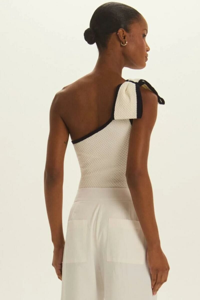 Imagem de Body Jenny Off White Com Azul Marinho Le Blog