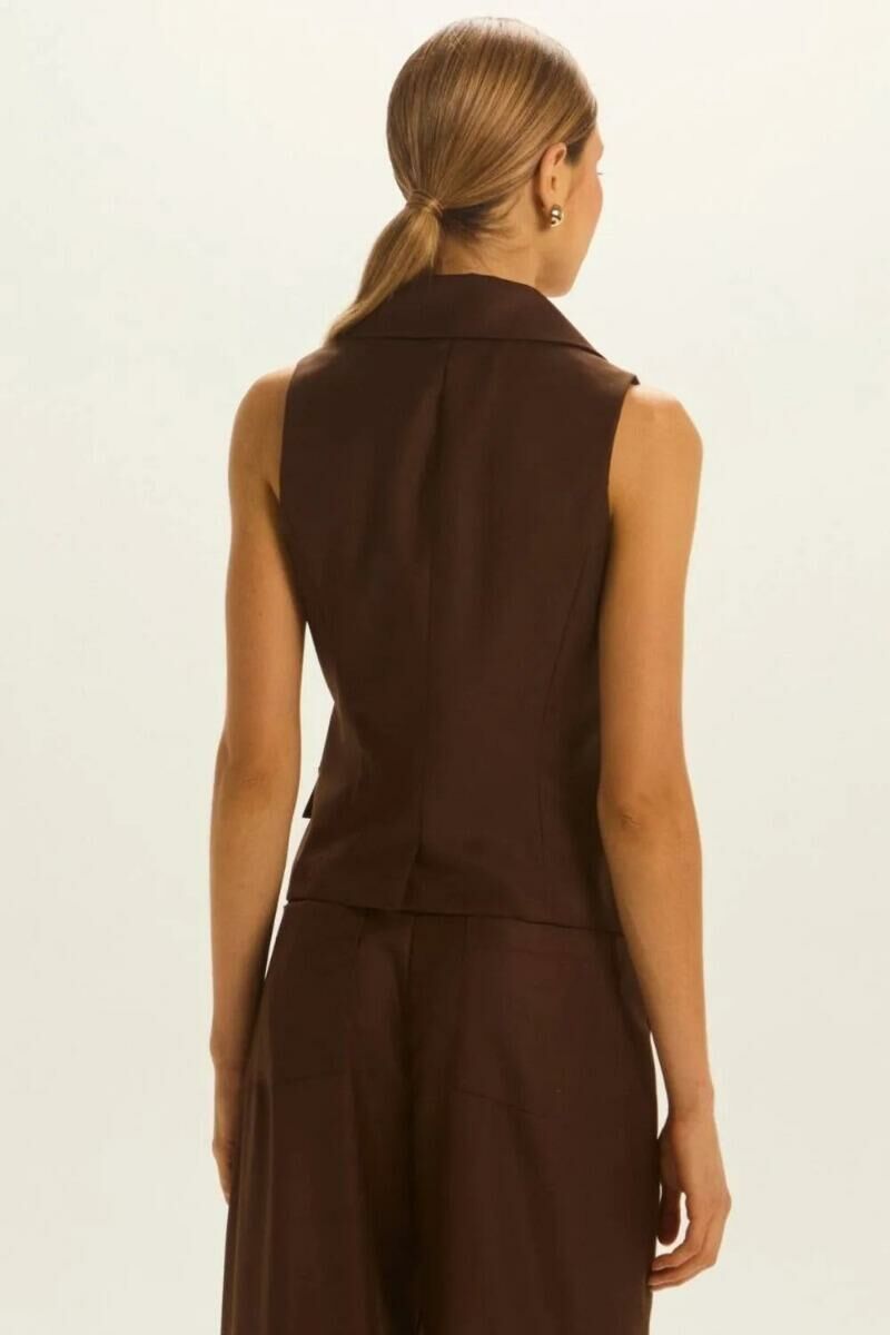 Imagem de Colete Pâmela Marrom Coffee Le Blog