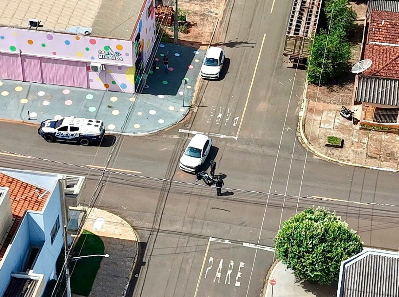 Ilustração da notícia Carro atinge motocicleta em cruzamento e vítima é socorrida pelos bombeiros em Costa Rica da MS Todo dia