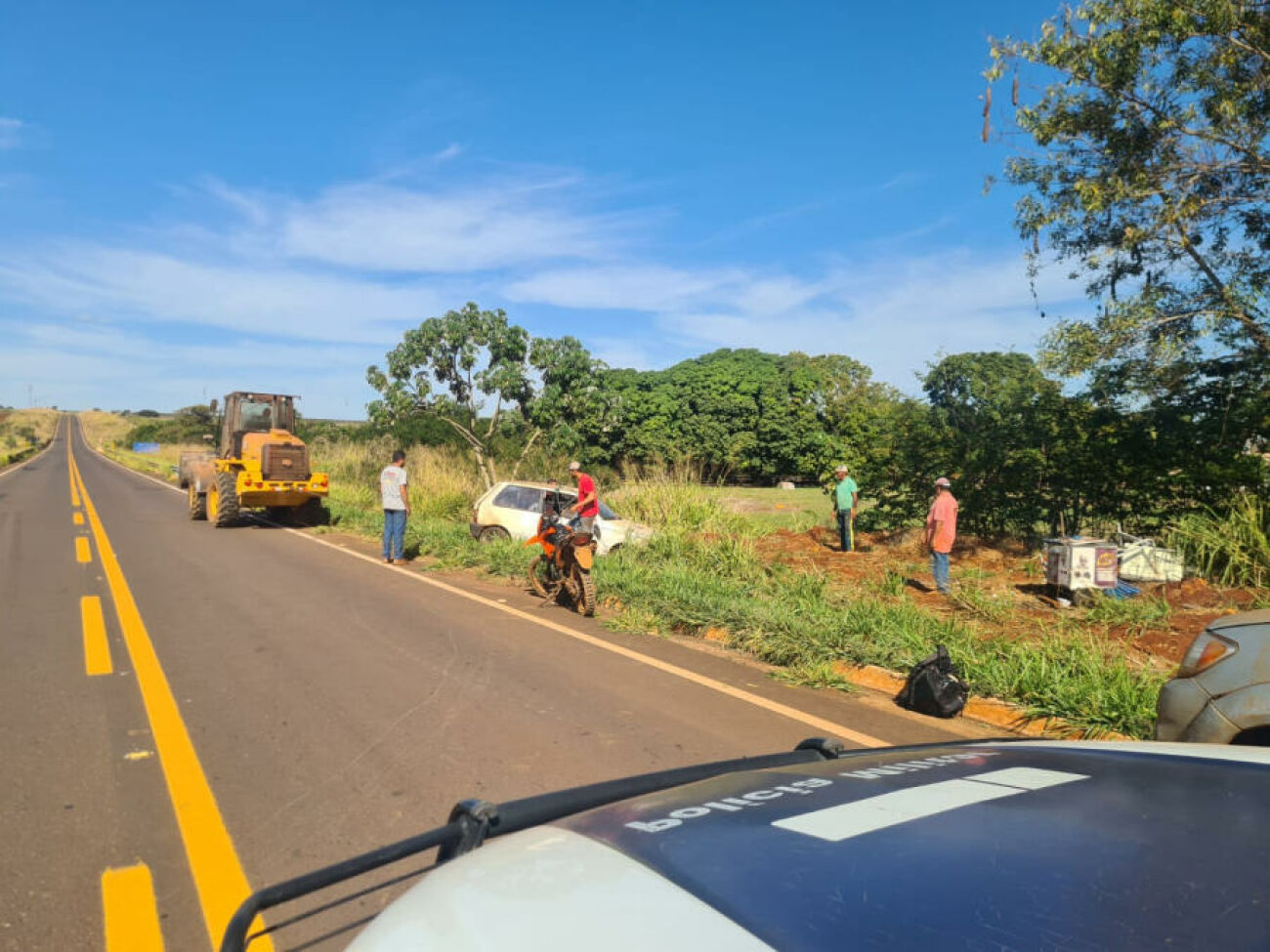 Ilustração da notícia Motorista sai ileso após capotar carro na MS-320 entre Paraíso das Águas e Pouso Alto da MS Todo dia