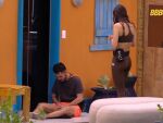 Imagem principal do artigo BBB 25: João Pedro se desequilibra e machuca partes íntimas ao tentar matar mosca