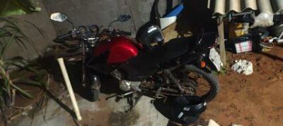 Imagem da notícia Moto usada em tentativa de homicídio leva polícia a suspeito de 22 anos em Sonora