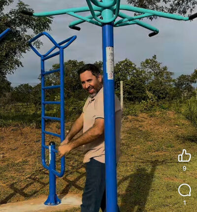 Imagem da notícia Vila Novo Belo Horizonte recebe playground, academia ao ar livre e veículo para escola municipal em Alcinópolis
