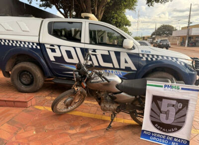 Imagem da notícia Adolescente é flagrado empinando moto roubada e caso termina em apreensão em Rio Verde