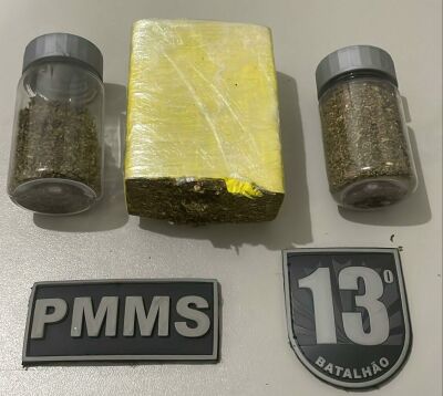 Imagem da notícia Dois homens são conduzidos por tráfico de drogas durante patrulhamento em Paranaíba
