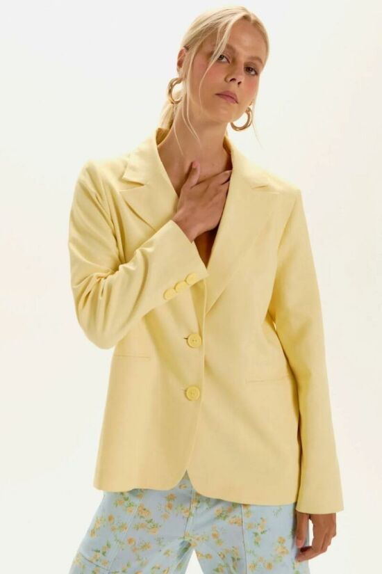 Imagem de Blazer Tânia Amarelo Light Le Blog