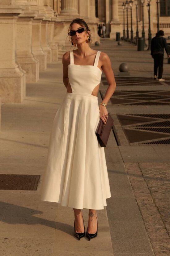 Imagem de Vestido Mídi Com Decote Reto E Abertura Laterais Branco Zen