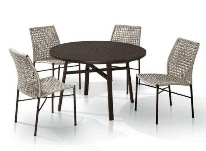 Imagem de https://cdn.interago.com.br/img/jpeg/w_0_q_8/17/mc/Area Externa/Mesa Chievo com Cadeira Verona