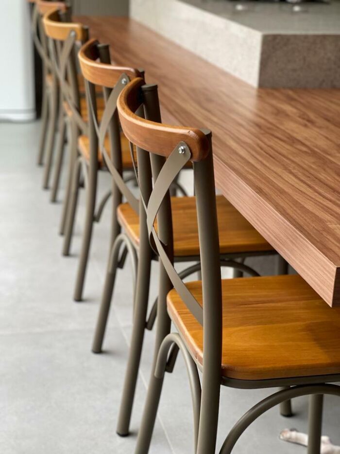Imagem de https://cdn.interago.com.br/img/jpeg/w_0_q_8/17/mc/Banquetas e Bistros/Banquetas e Bistro 4
