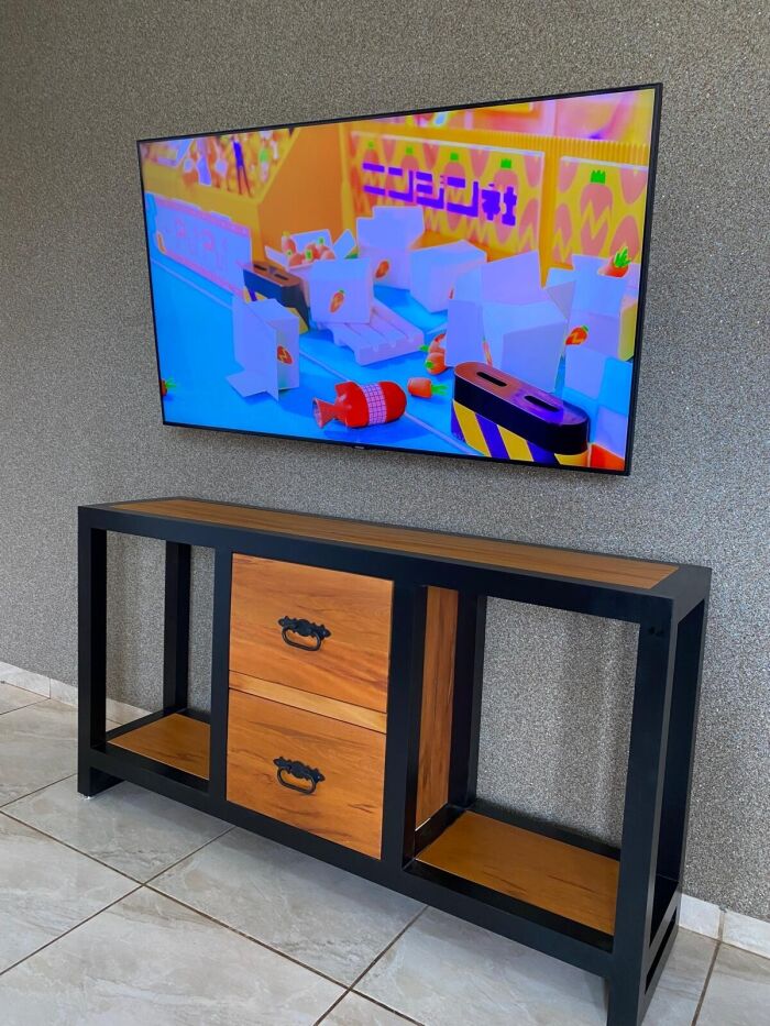 Imagem de https://cdn.interago.com.br/img/jpeg/w_0_q_8/17/mc/Madeira e Ferro/Rack Madeira e Aluminio