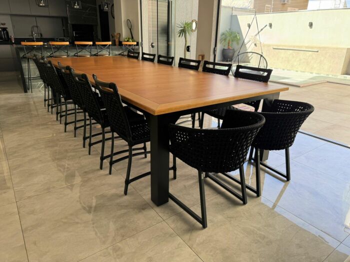 Imagem de https://cdn.interago.com.br/img/jpeg/w_0_q_8/17/mc/Mesas/Mesa 380x150cm com Cadeira Orlando