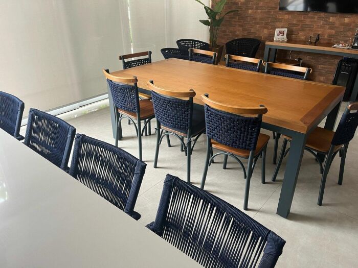 Imagem de https://cdn.interago.com.br/img/jpeg/w_0_q_8/17/mc/Mesas/Mesa Industrial 200x100cm com Cadeira Milano