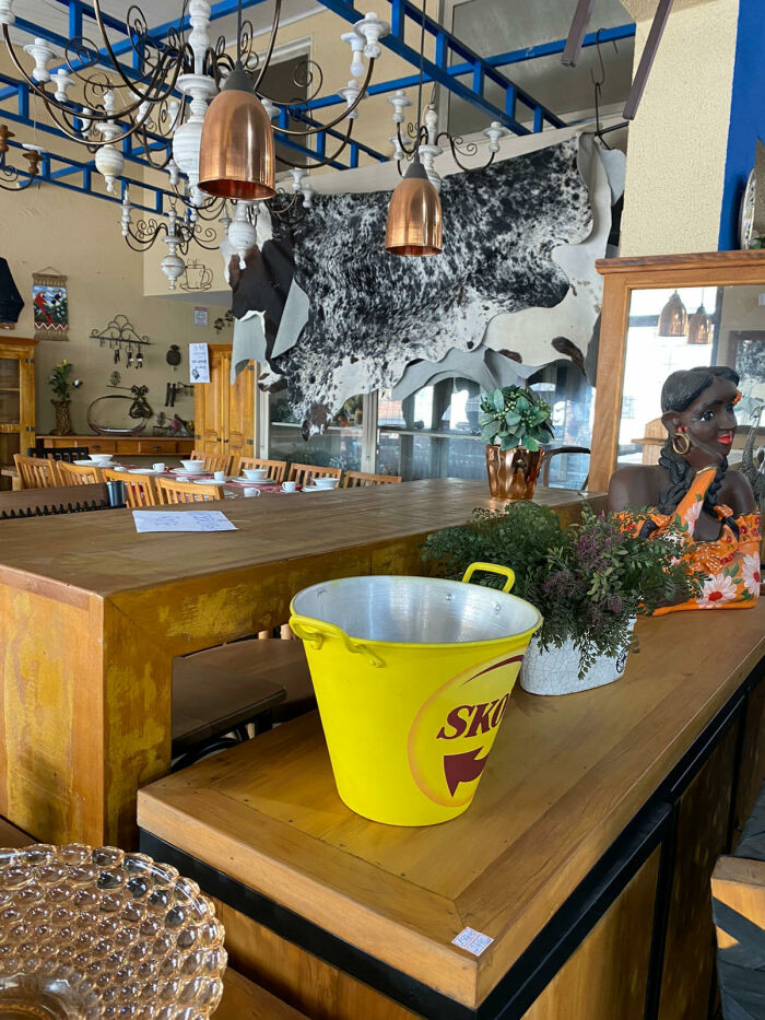 Imagem de https://cdn.interago.com.br/img/jpeg/w_0_q_8/17/mc/Pra Decorar/Balde de Gelo Temático