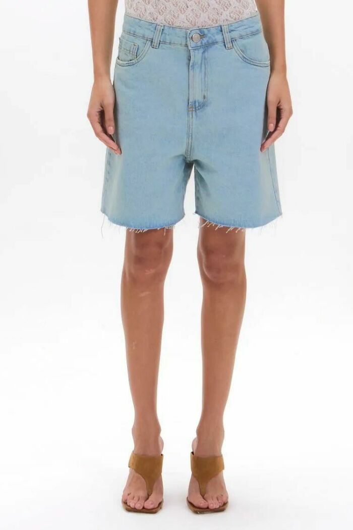 Imagem de Bermuda Yasmin Jeans Le Blog